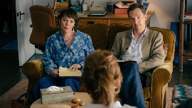 Olivia Colman, Benedict Cumberbatch o Pierce Brosnan protagonizan los estrenos de cartelera