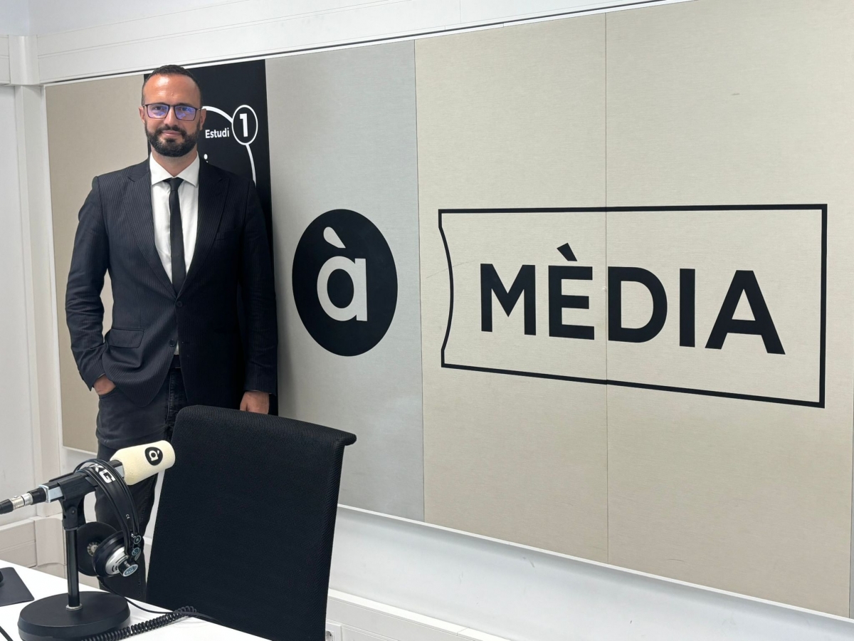 Gustavo Clemente presentarà les nits d'À Punt Ràdio