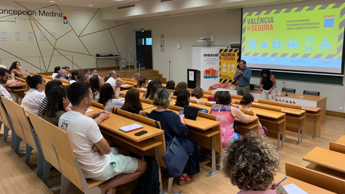 Charla formativa del plan València + Segura - Foto: AYUNTAMIENTO DE VALÈNCIA