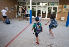 Más de 29.000 docentes y 320.000 alumnos arrancan el nuevo curso escolar en la Región