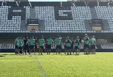 El Efesé, "bien y preparado", debuta en Primera RFEF tras cinco años en Segunda