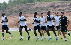 En busca de la primera victoria