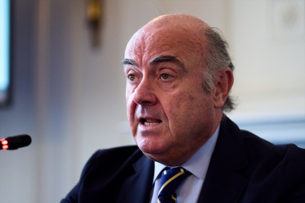 Guindos afirma que el acuerdo arancelario EEUU-UE es 