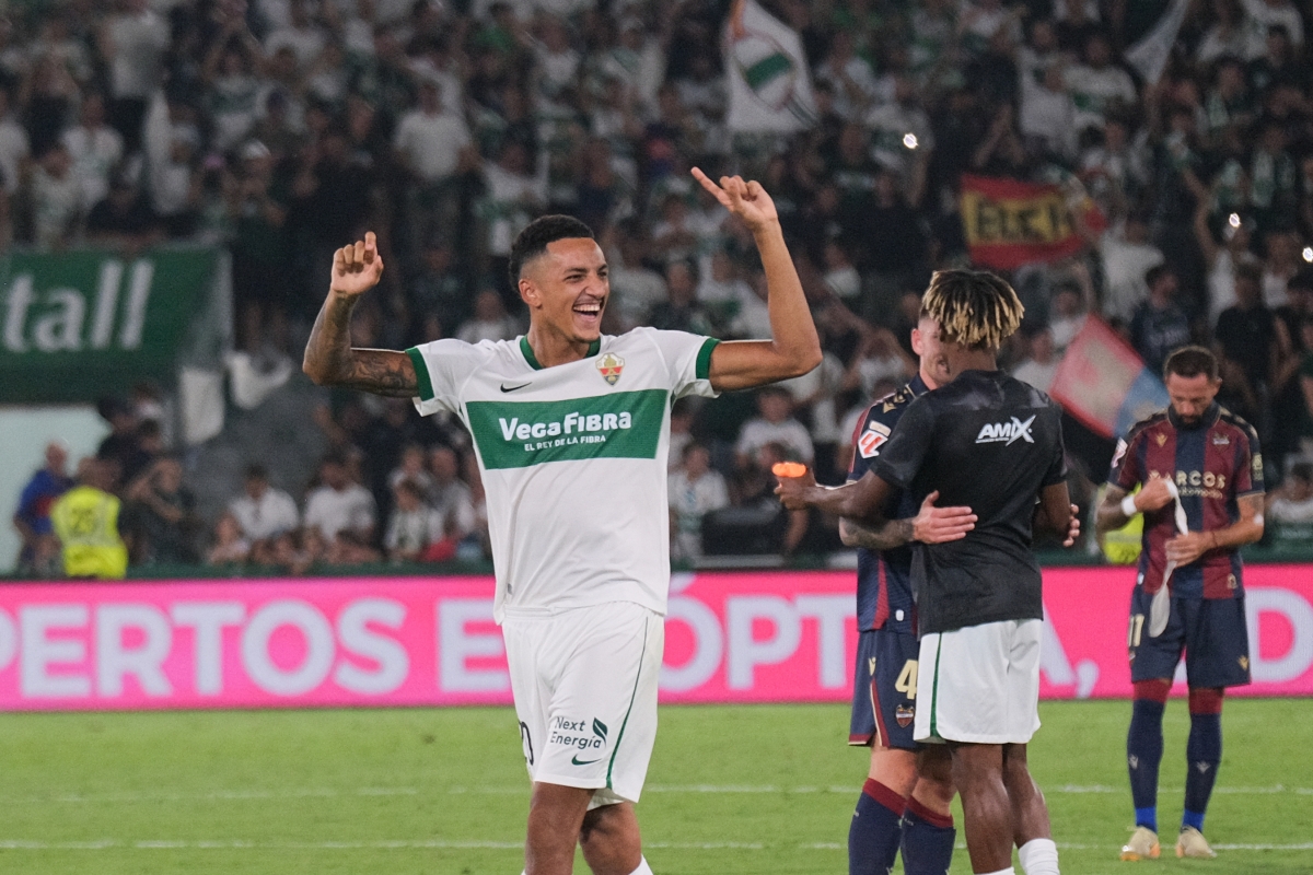 Álvaro Rodríguez celebra la victoria sobre el Levante UD - Foto: PLAZA
