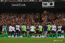 El Valencia logra ganar en agosto siete partidos después