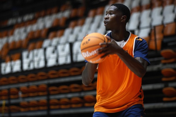 Omari Moore: “Es mi primera vez en la acb y la Euroliga y va a ser un gran reto”