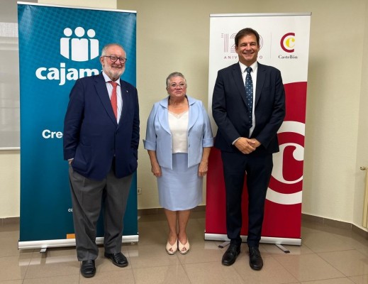 La Cámara y Cajamar reúnen a empresarios para debatir sobre el futuro económico
