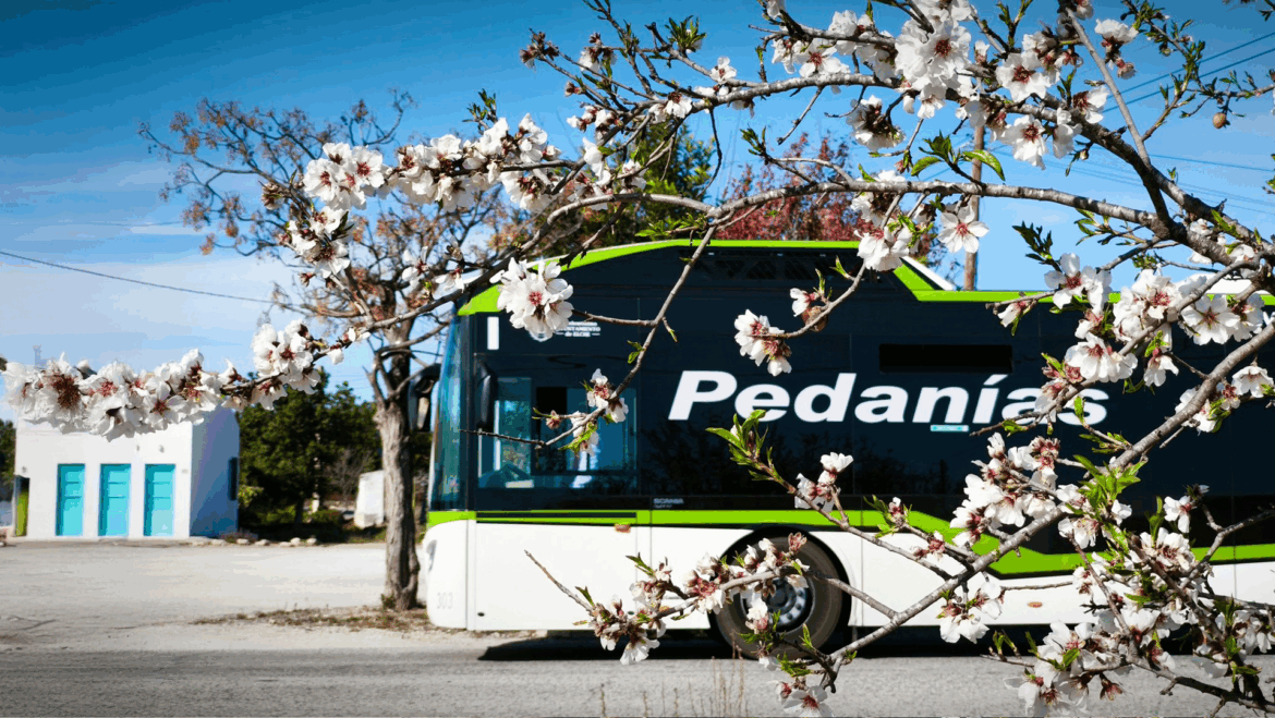 900.000 personas hacen uso del autobús a pedanías desde su puesta en marcha - 