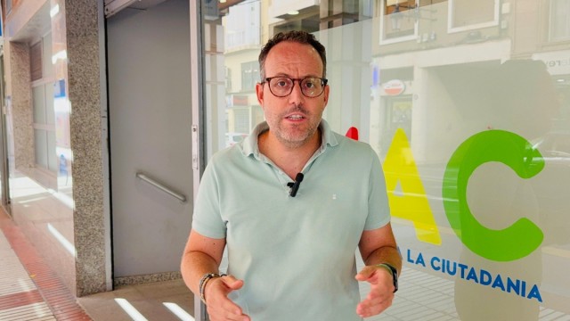 El PSOE de Elche denuncia la parálisis de los servicios municipales y que 