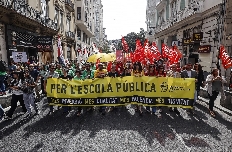 Los sindicatos redoblan la presión sobre Educación a las puertas del inicio de curso