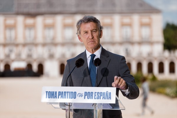 Feijóo plantea una reforma que obligue al Gobierno a convocar elecciones si acumula dos prórrogas presupuestarias