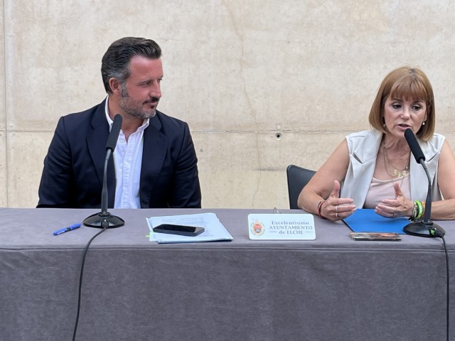 A Ruz empiezan a pasarle factura las promesas del Consell en Elche... y un Vox cada vez más beligerante
