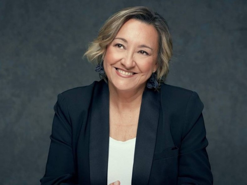 La UA debate sobre los retos de la ciencia con Margarita del Val, Juan Fuster y Ángela Nieto 