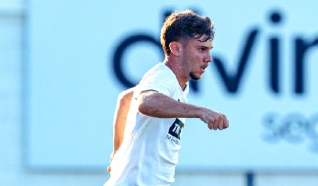 El Valencia cede al canterano Isma Santana al Logroñés de Segunda Federación