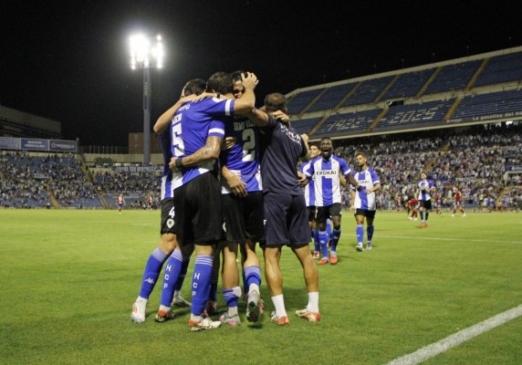 El Hércules reestructura su plantilla con experiencia, gol y hambre
