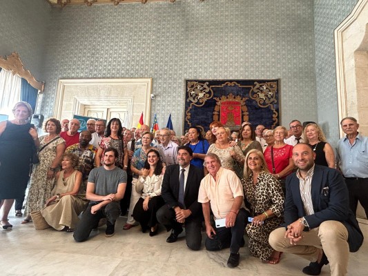 Alicante promete más fondos para el área de Mayores y el refuerzo de sus actividades