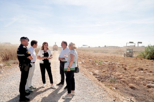 El Ayuntamiento retira más de 111 toneladas de residuos arrastrados por la Dana en el nuevo cauce del Turia