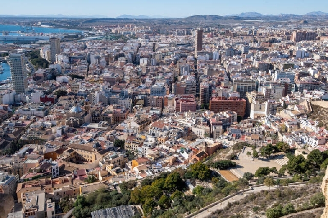 La vivienda sigue imparable en Alicante: el precio de venta de la usada sube un 14,3%, y el alquiler, un 7,6%