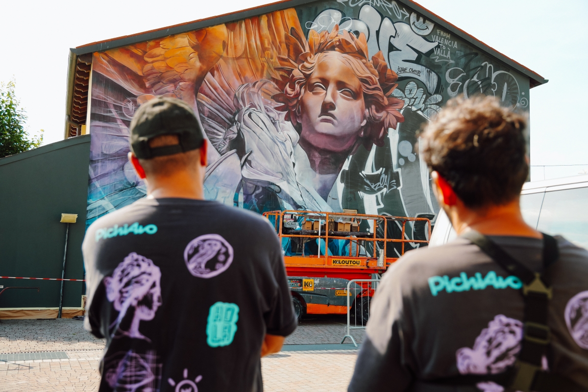 La aventura italiana de PichiAvo y Dulk: 'street art' valenciano en un pequeño pueblo a 50 kilómetros de Venecia