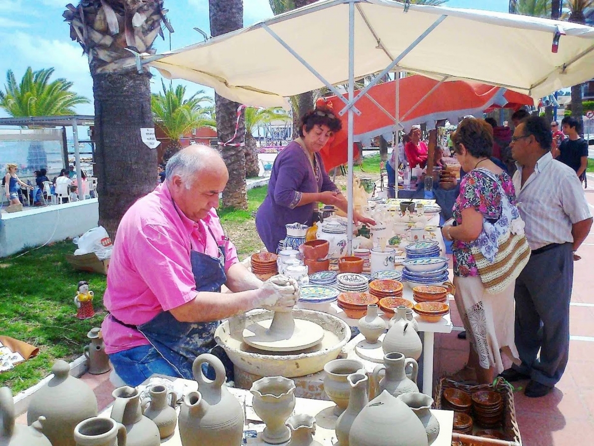 Los artesanos rendirán homenaje a los maestros alfareros jubilados en los Huertos del Malecón