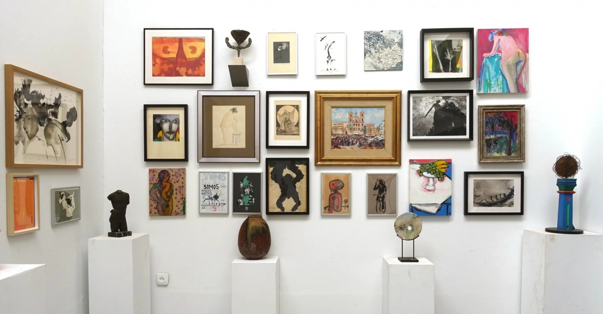 Progreso 80 de Murcia arranca la temporada con una exposición que reúne obras de más de cien artistas