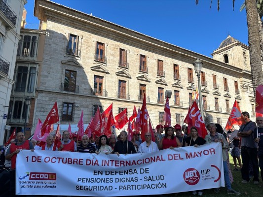 UGT y CCOO reivindican los derechos de personas mayores y piden mejorar el sistema de pensiones