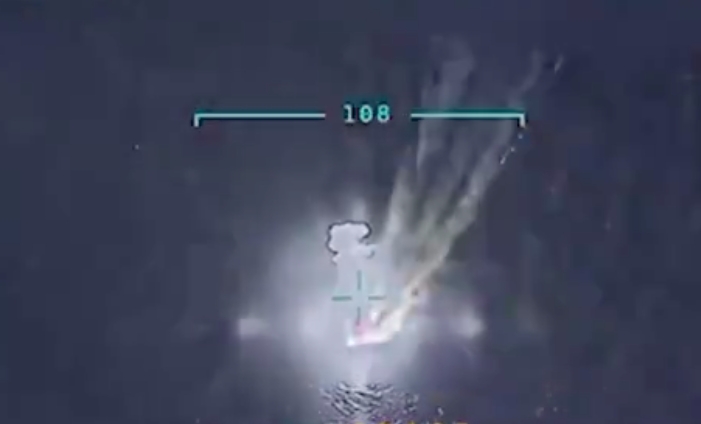 EEUU destruye un barco venezolano supuestamente cargado de droga y mata a once 