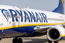 Ryanair eleva un 37% su oferta de asientos en el aeropuerto de Corvera