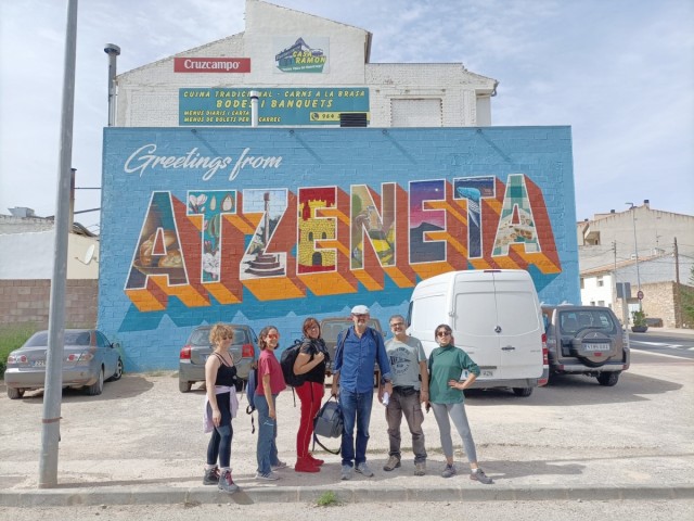 'A peu de carrer', el documental castellonense que abre al mundo la memoria y la pasión del teatro de calle