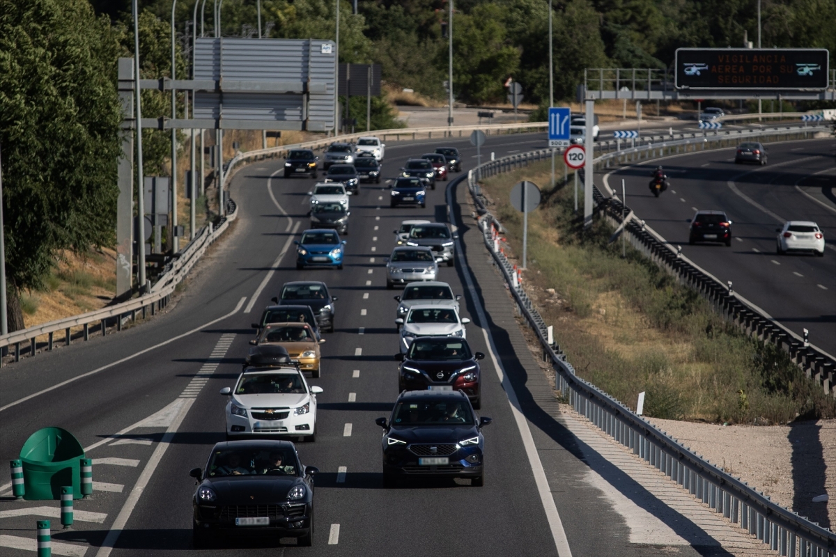 La DGT quiere implantar el año que viene radares móviles con ruedas como en Francia para controlar tramos de obras