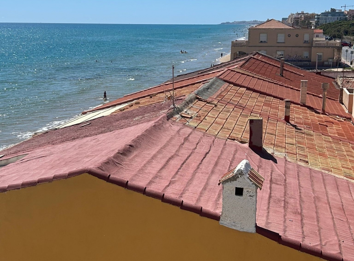 La Generalitat pedirá al Ministerio la suspensión cautelar del derribo de las casas de Babilonia en Guardamar