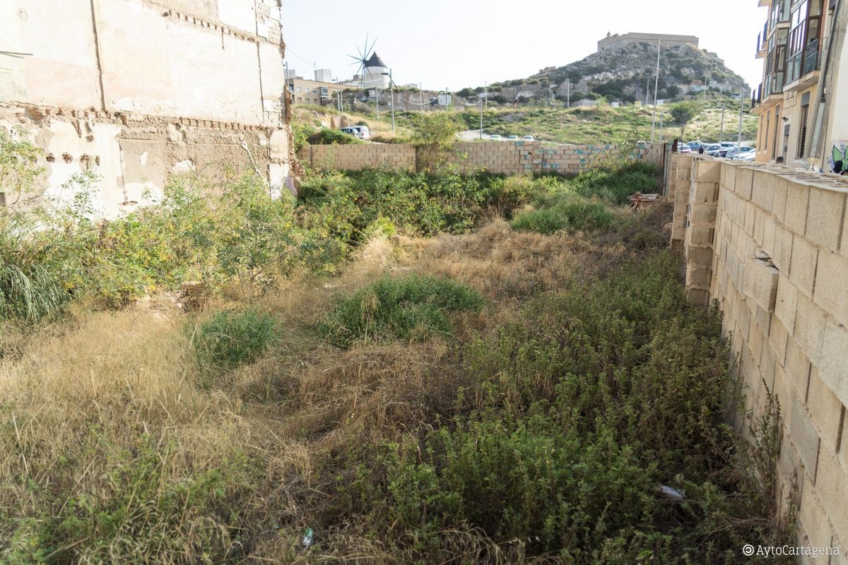 El Ayuntamiento de Cartagena activa la subasta de 20 solares privados en el centro histórico