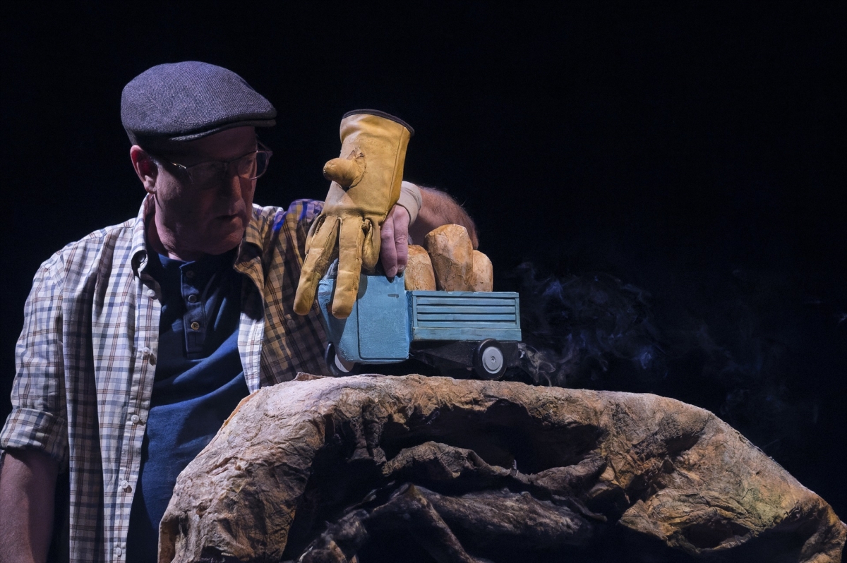 La compañía Tian Gombau realizará más de 150 representaciones en su gira por Europa y América