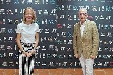 30 años de compromiso: Medina cede el relevo a Gracia Guillem como asesora jurídica de la DO Utiel-Requena