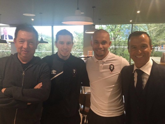 Peter Lim viaja a Manchester junto a Mendes y estará en Mestalla ante el Villarreal
