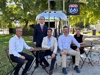 'Cómete Murcia' vuelve al Paseo Teniente Flomesta con 14 'foodtrucks', dos barras de bebida y actuaciones musicales
