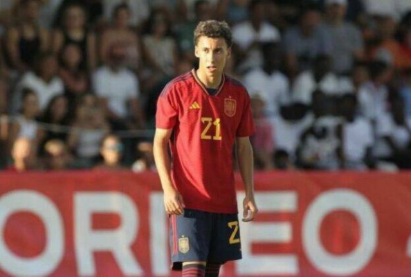 Los valencianistas Pablo López y Raúl Jiménez, citados con la selección sub-19
