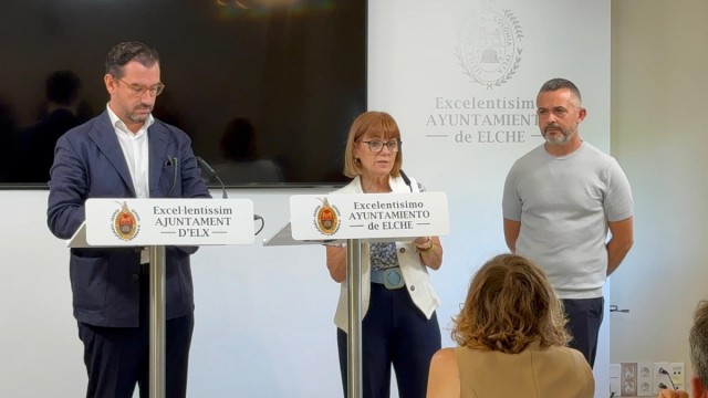 La portavoz de Vox en Elche asegura que no hay recursos para acoger a menores migrantes y no es la prioridad