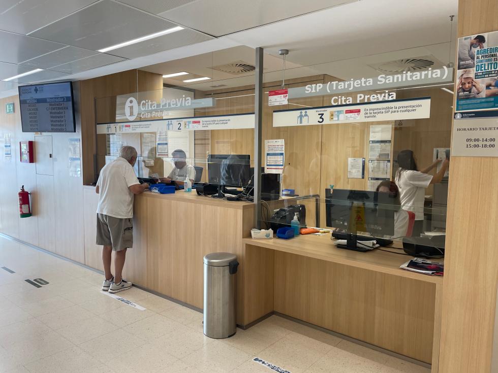 Nueva estructura jerárquica e inteligencia artificial, claves del nuevo decreto de Atención Primaria en la Comunitat