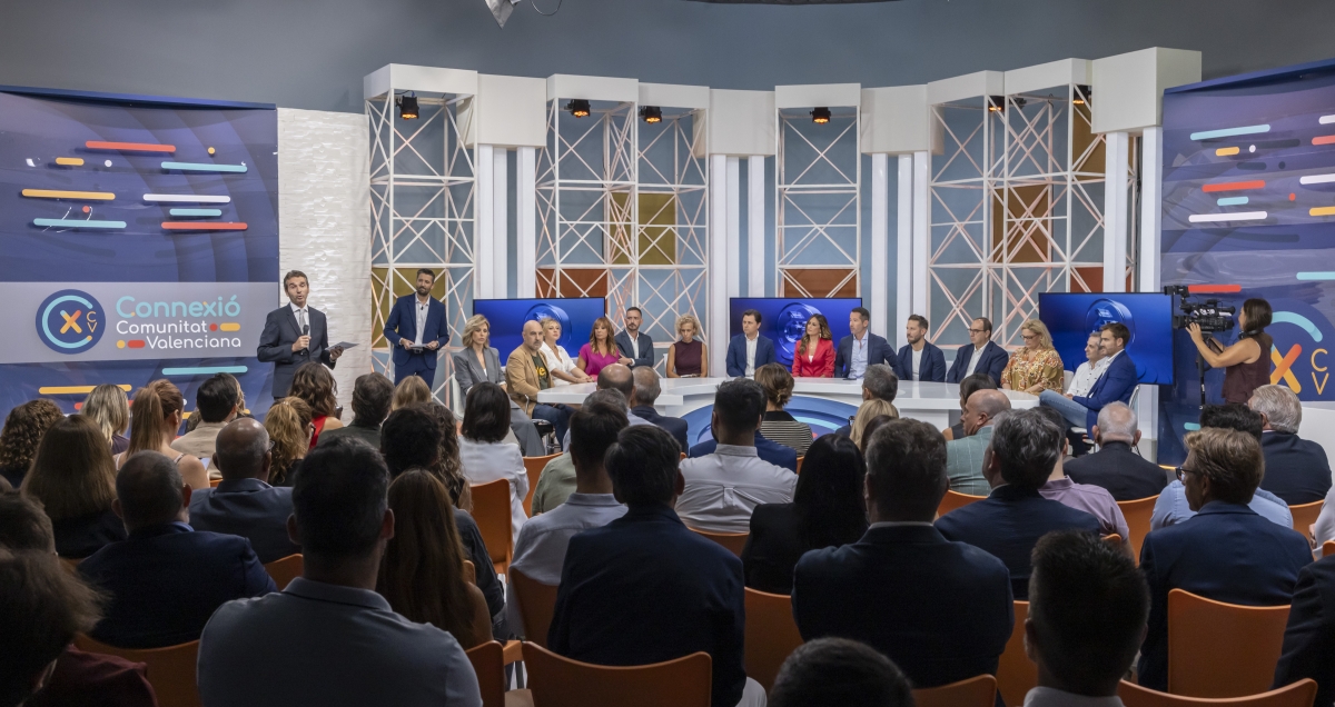 À Punt busca más cercanía y audiencia con programas sobre la reconstrucción o casos de desapariciones