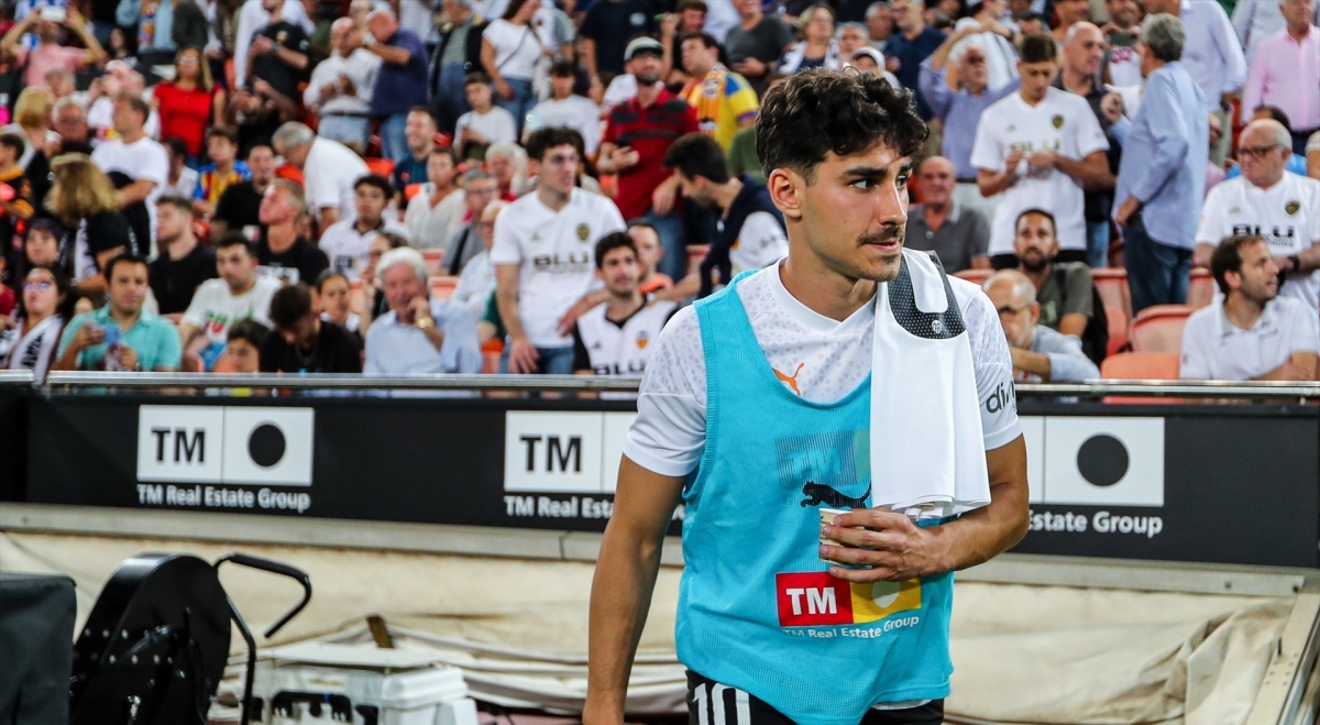 André Almeida sigue al margen en el Valencia por su esguince de tobillo