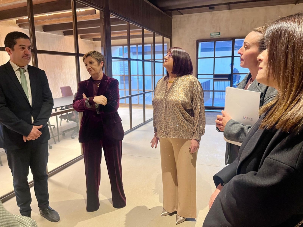 Polémica PP-PSOE por el futuro CDTi de Alcoy: fechas dispares, acusaciones y ocho meses esperando a Conselleria