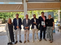 La Diputación ensalza la apertura en Alcossebre del primer camping para personas con autismo de Europa