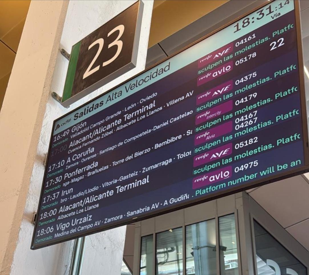 Una caída de los servidores informáticos de Adif paraliza la alta velocidad en Madrid