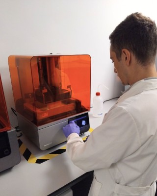 Surfplast, con Aiju, desarrolla alternativas limpias al cromo hexavalente para la industria plástica