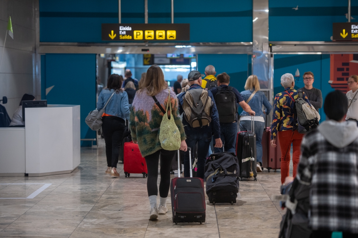 El PP exige en el Congreso frenar la subida de las tasas de Aena para no perjudicar al sector turístico