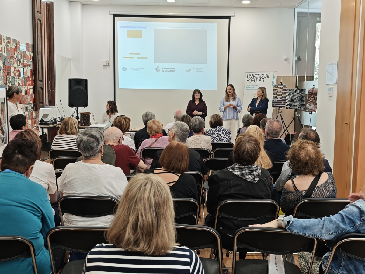 La Universidad Popular abre 31 nuevos grupos de inglés, informática, artesanía, dibujo y estimulación