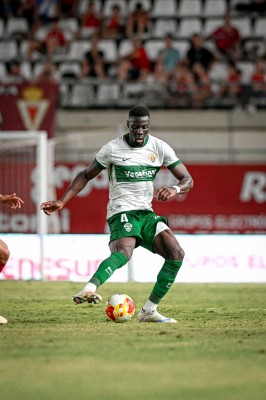 Bambo Diaby reaparece con el Elche cinco meses después