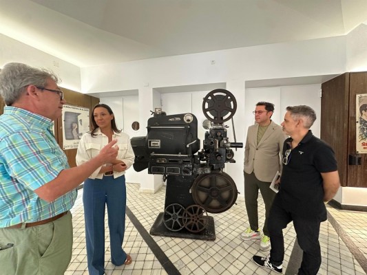 La Filmoteca expondrá de forma permanente una colección de proyectores de antiguos cines murcianos