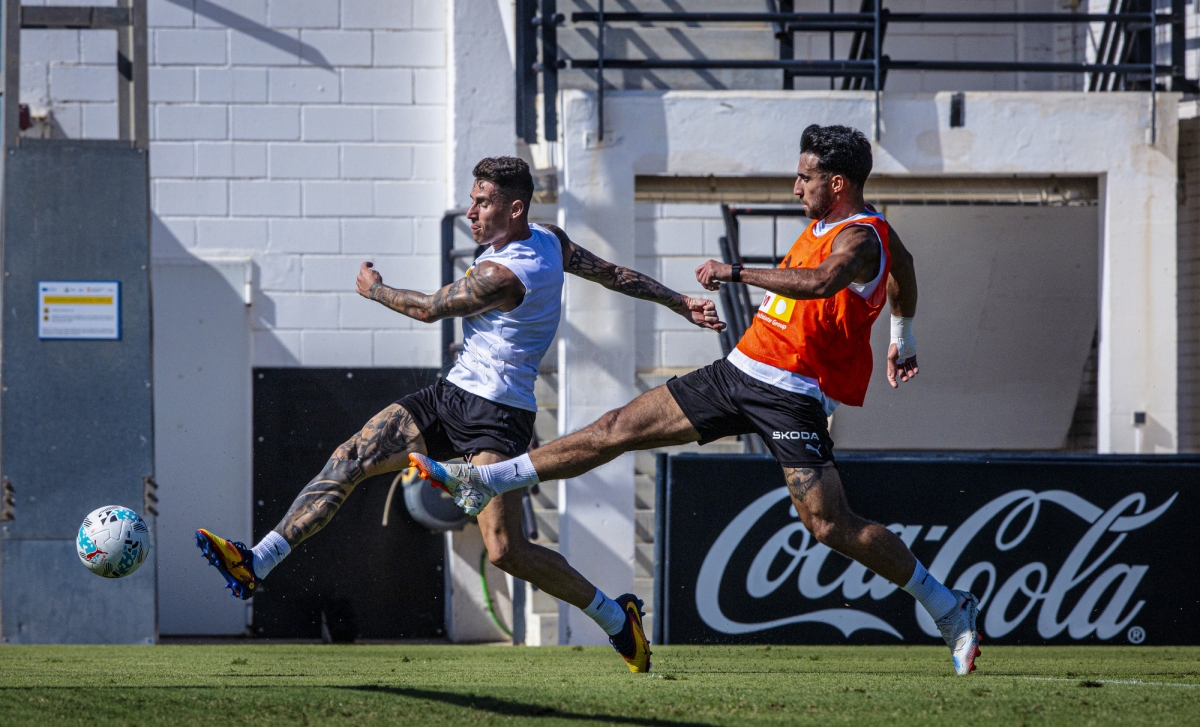 Corberán da el fin de semana libre a la plantilla valencianista